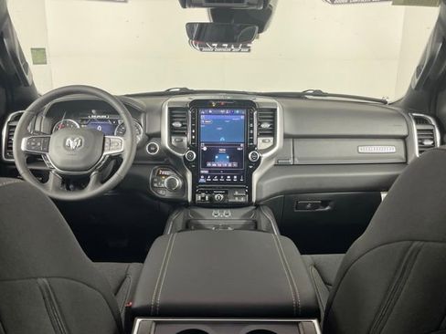 New 2026 RAM 1500 4x4 Crew Cab image 15