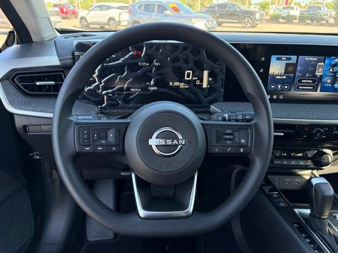 New 2026 Nissan Kicks SV FWD image 9