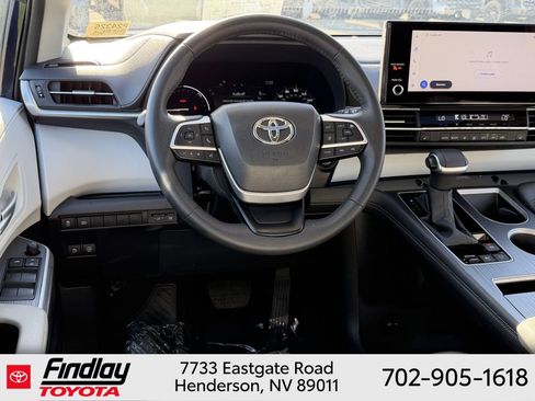 Certified 2026 Toyota Sienna XLE FWD image 8