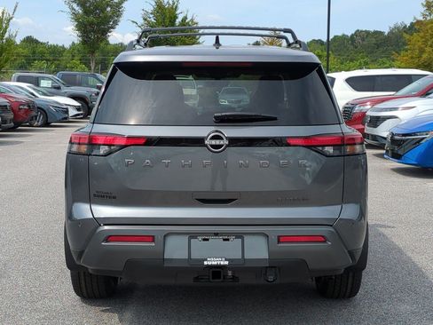 New 2026 Nissan Pathfinder Platinum w/ Accent Package FWD image 5