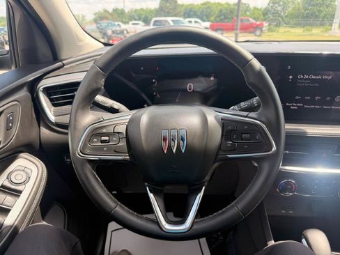 Used 2025 Buick Encore GX Preferred AWD/4WD image 17