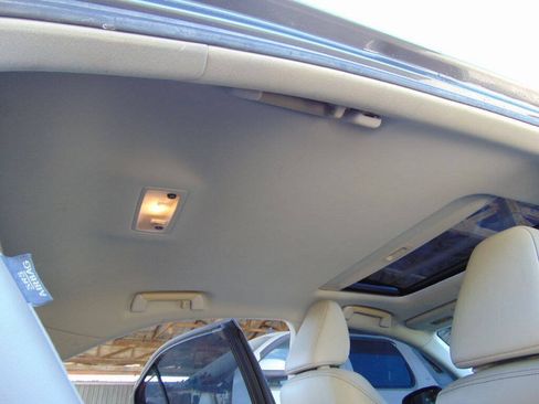 Used 2014 Lexus IS 350 w/ Navigation Package RWD image 22