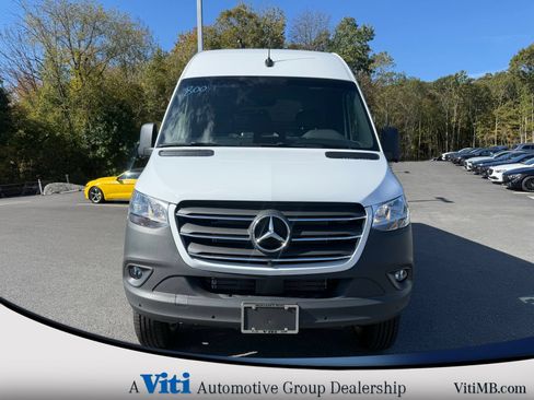 Used 2026 Mercedes-Benz Sprinter 2500 image 3