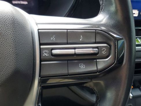 Certified 2025 Chevrolet Colorado LT RWD image 21