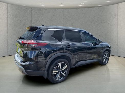 Used 2024 Nissan Rogue SL w/ SL Premium Package FWD image 5