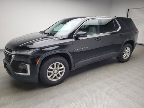 Used 2022 Chevrolet Traverse LS FWD image 2