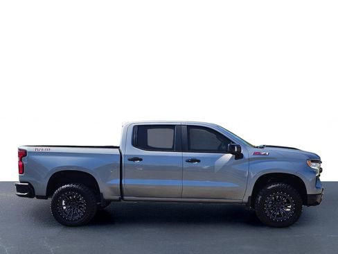 Used 2024 Chevrolet Silverado 1500 LT Trail Boss w/ LT Trail Boss Premium Package AWD/4WD image 7