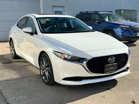 Used 2025 MAZDA MAZDA3 s image 7