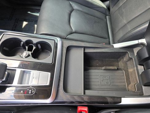 Used 2023 Audi Q8 Prestige AWD/4WD image 26