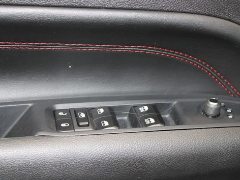 Used 2025 Jeep Compass Trailhawk image 44