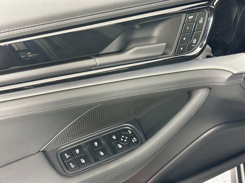 Certified 2026 Porsche Panamera 4 image 30