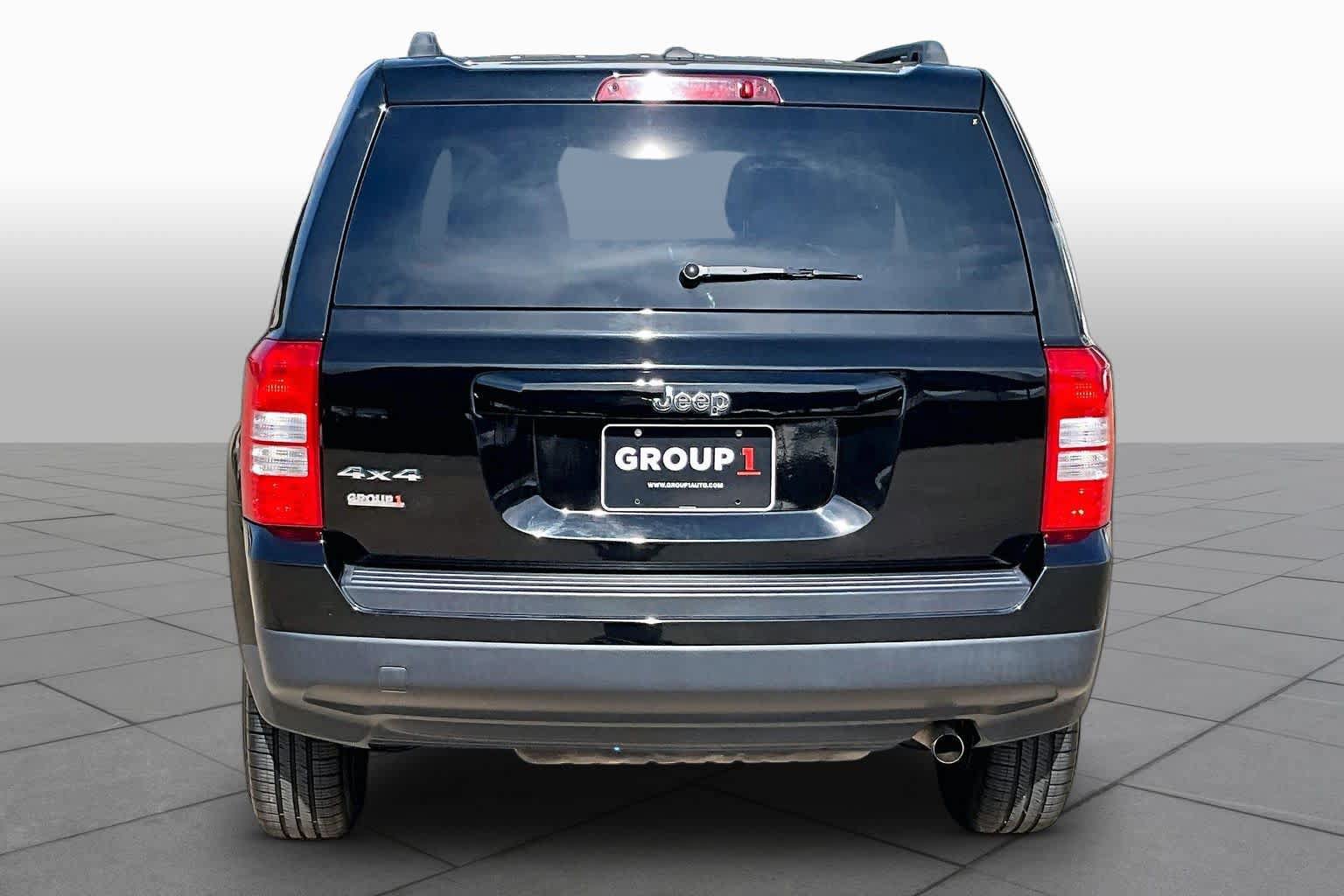 Used 2016 Jeep Patriot Sport w/ Power Value Group AWD/4WD image 5