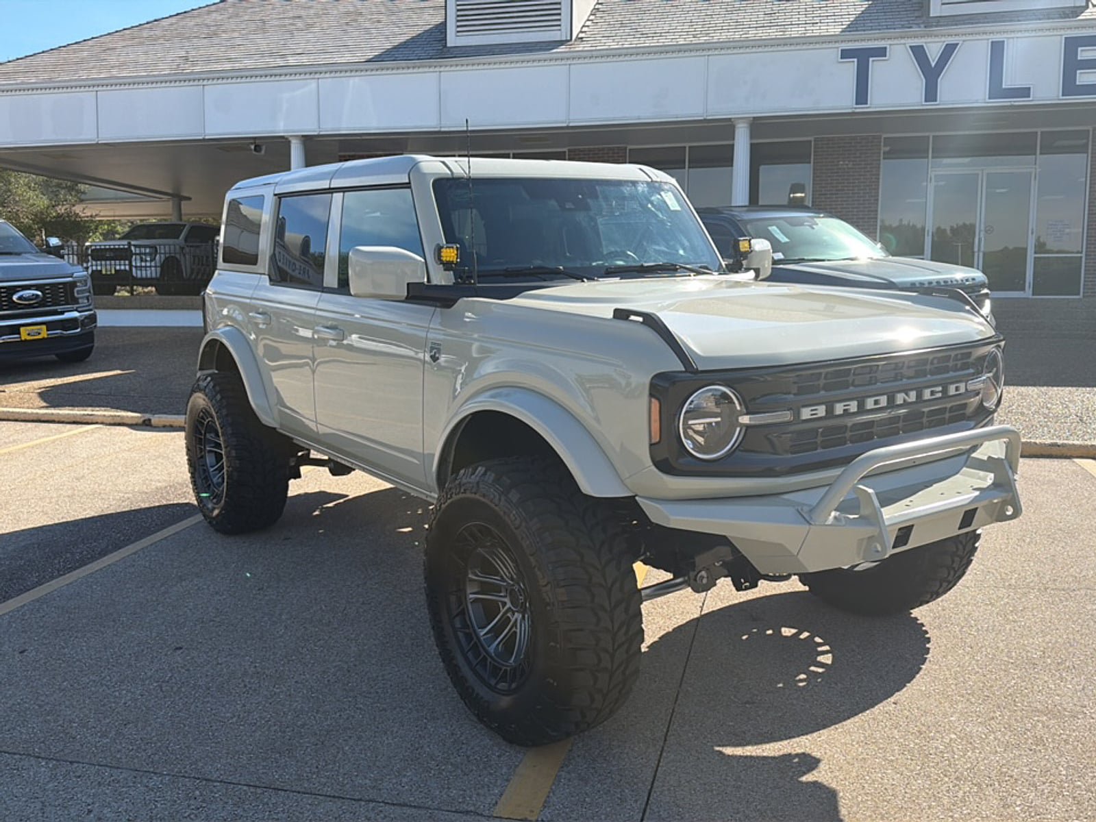 Used 2026 Ford Bronco Big Bend AWD/4WD image 2