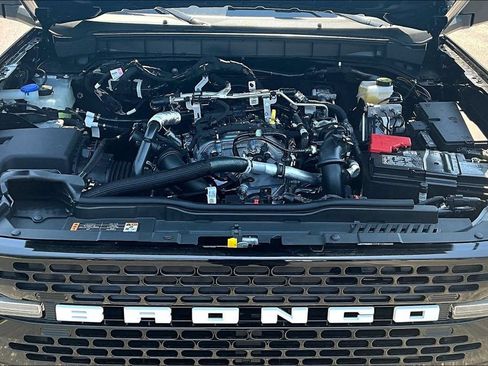 New 2026 Ford Bronco Big Bend w/ Black Diamond Package AWD/4WD image 12