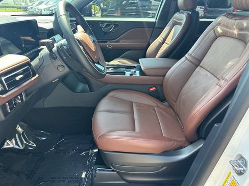 New 2026 Lincoln Aviator Reserve w/ Jet Appearance Package AWD/4WD image 9