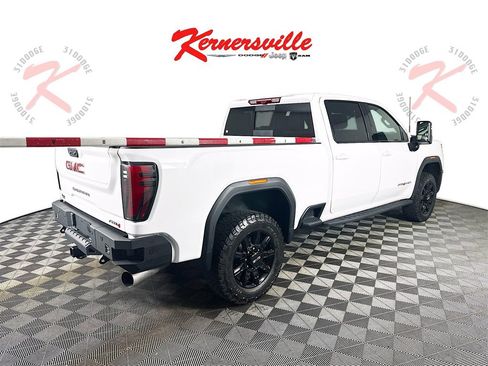 Used 2024 GMC Sierra 3500 AT4 w/ AT4 Premium Plus Package image 7