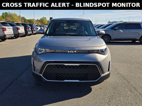 Certified 2025 Kia Soul LX w/ LX Technology Package image 2