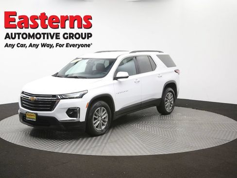 Used 2023 Chevrolet Traverse LT w/ Rear Camera Mirror Package AWD/4WD image 56