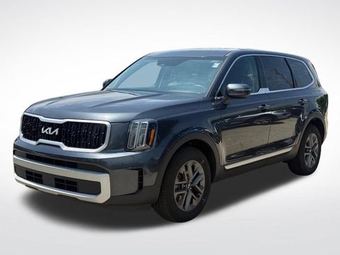 Used 2024 Kia Telluride LX FWD image 7