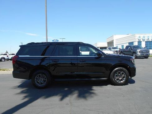 Certified 2025 Ford Expedition Max Active RWD image 3