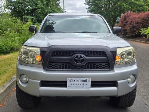 Used 2011 Toyota Tacoma 4x4 Double Cab w/ TRD Off-Road Pkg w/JBL Audio image 11