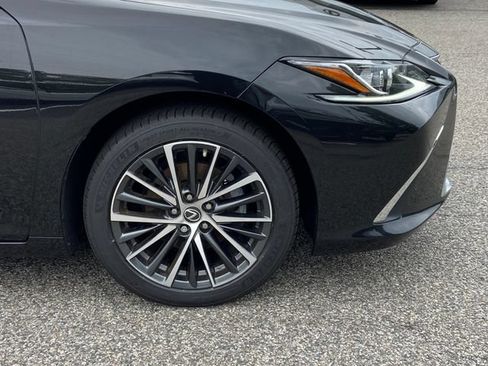 Certified 2023 Lexus ES 350 w/ Premium Package FWD image 9