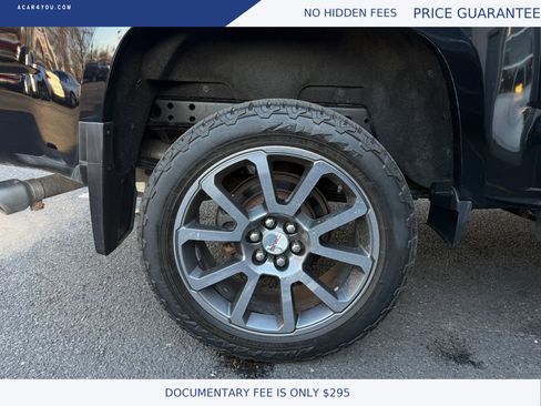 Used 2019 GMC Canyon Denali image 24