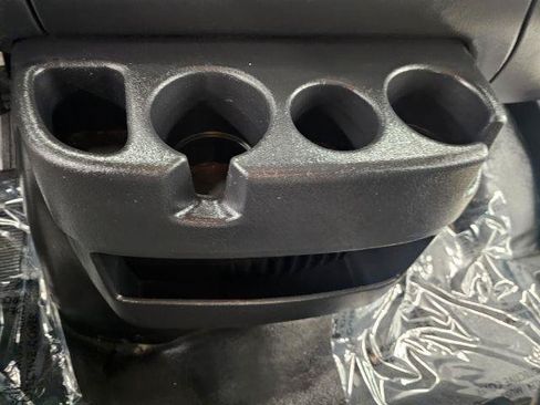Used 2001 Dodge B2500 Passenger RWD image 13