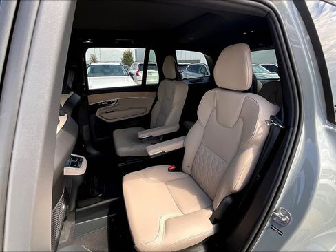 New 2026 Volvo XC90 B6 Plus w/ Protection Package Premier image 19
