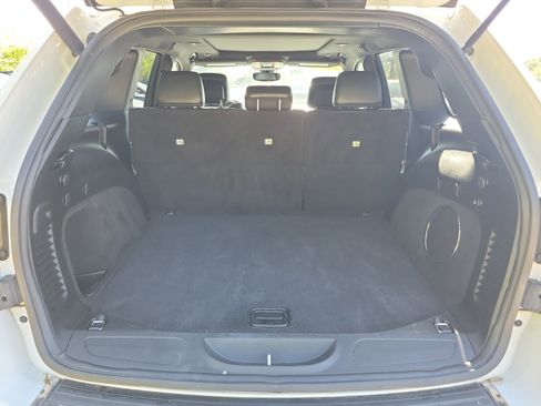 Used 2020 Jeep Grand Cherokee Limited w/ Luxury Group II RWD image 14