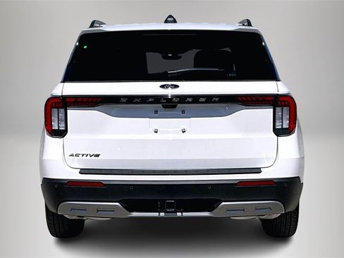 New 2025 Ford Explorer Active w/ Active Comfort Package image 3