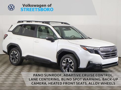 Used 2025 Subaru Forester Premium AWD/4WD image 1