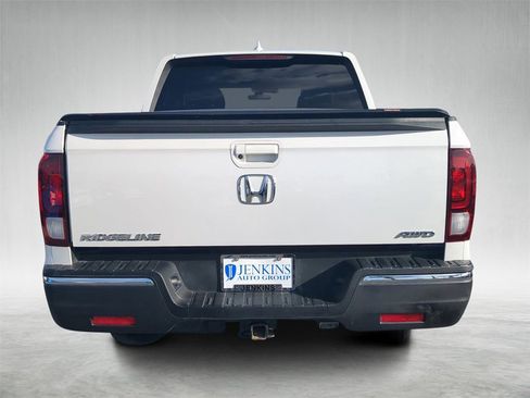 Used 2020 Honda Ridgeline Sport image 4