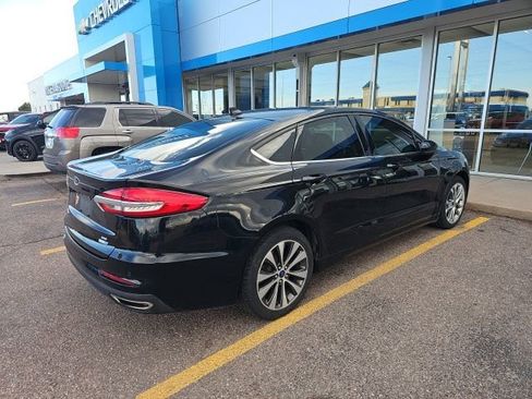 Used 2019 Ford Fusion SE AWD/4WD image 3