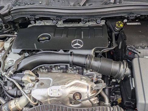 Used 2023 Mercedes-Benz GLA 250 4MATIC image 22
