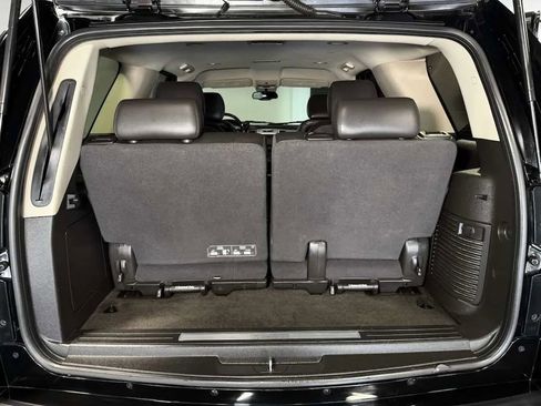 Used 2013 Cadillac Escalade AWD image 12