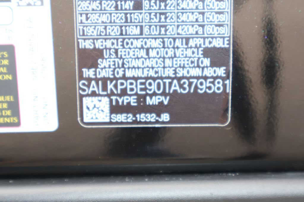 New 2026 Land Rover Range Rover Long Wheelbase SE AWD/4WD image 27