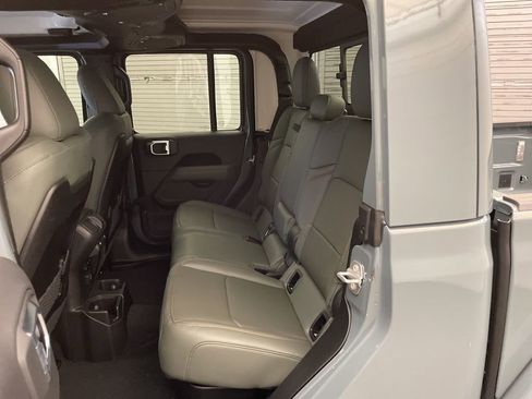 New 2026 Jeep Gladiator Mojave AWD/4WD image 16