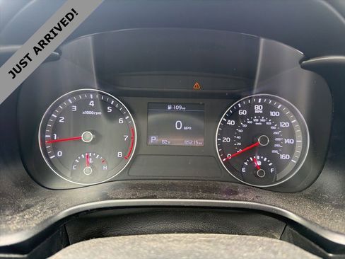 Used 2019 Kia Forte LXS FWD image 8