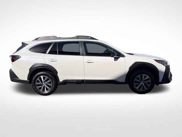 Used 2024 Subaru Outback Premium AWD/4WD image 9