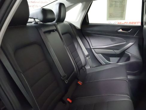 Used 2024 Volkswagen Jetta SE image 46