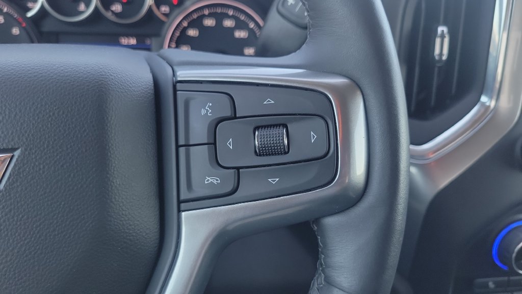 Used 2022 Chevrolet Silverado 1500 LT AWD/4WD image 20