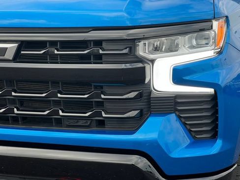 Used 2024 Chevrolet Silverado 1500 LT Trail Boss w/ Convenience Package II AWD/4WD image 43