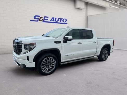 Used 2023 GMC Sierra 1500 Denali Ultimate AWD/4WD image 1