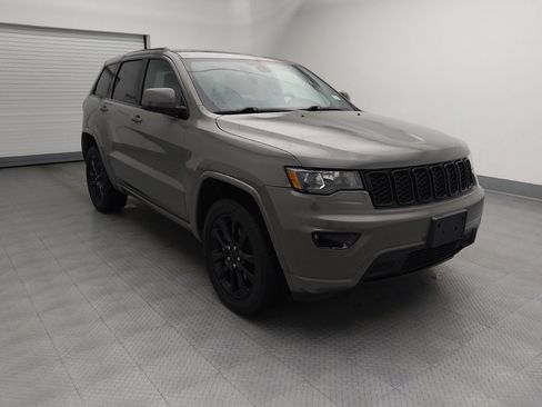 Used 2021 Jeep Grand Cherokee Laredo X AWD/4WD image 13