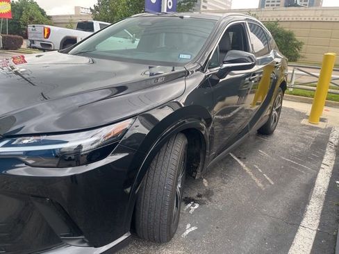 Used 2024 Lexus RX 350 Premium w/ Convenience Package image 4