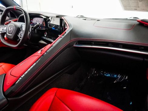 Used 2024 Chevrolet Corvette Stingray Preferred Cpe w/ Z51 Performance Package RWD image 9