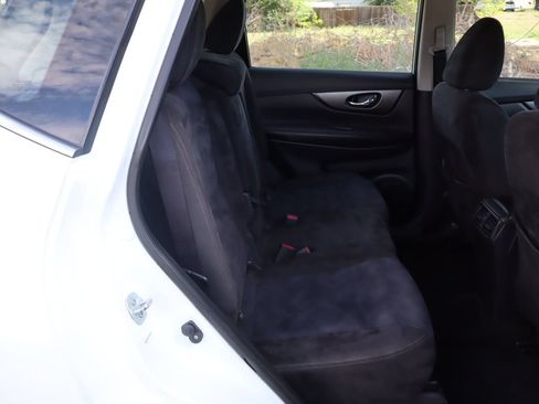 Used 2015 Nissan Rogue S AWD/4WD image 21