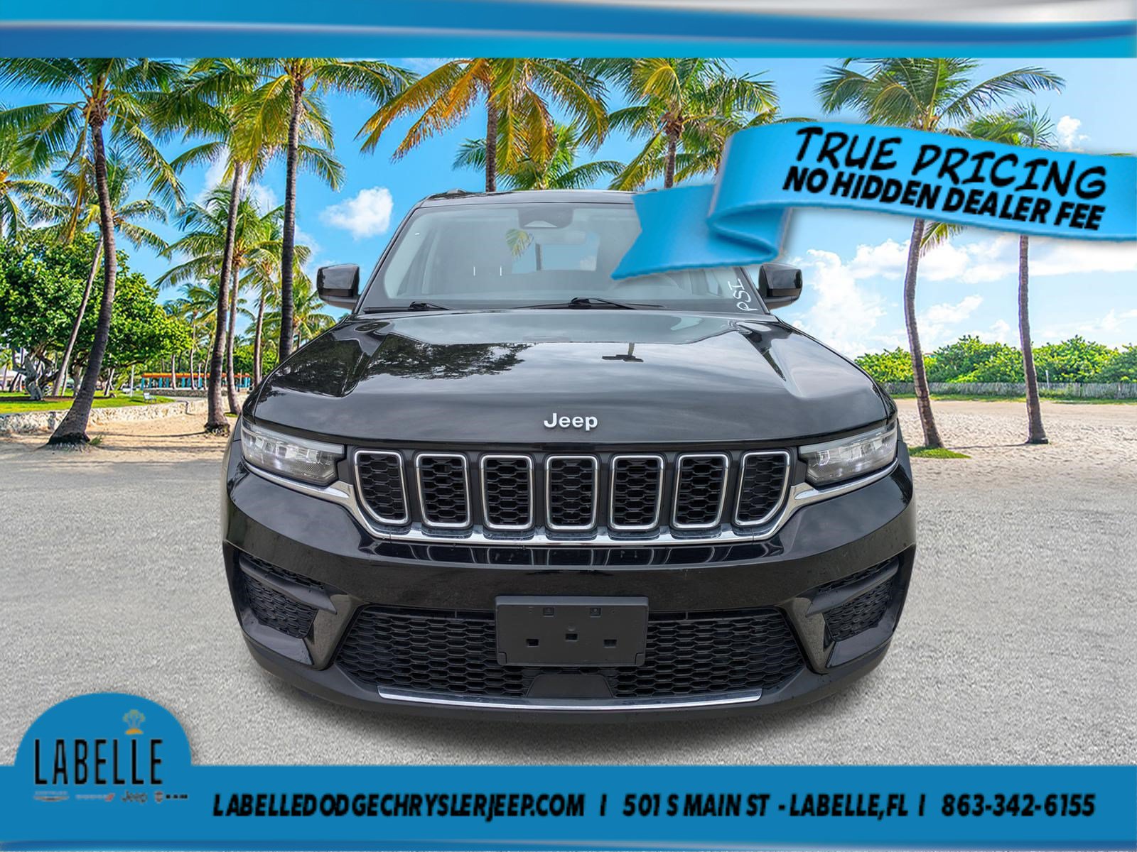 Used 2023 Jeep Grand Cherokee Laredo AWD/4WD image 9