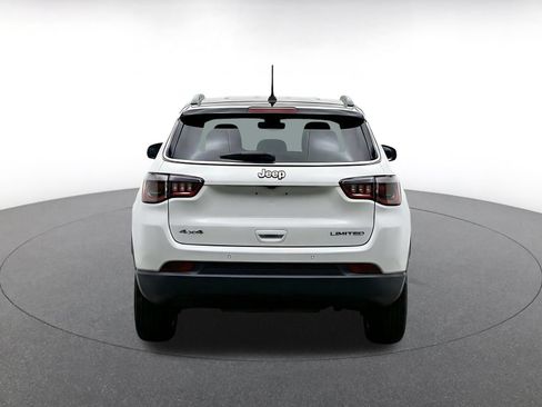 Used 2025 Jeep Compass Limited AWD/4WD image 8